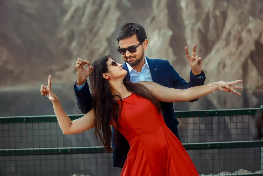 Mountainous backdrop for romantic couple shoot at Hatta Dam