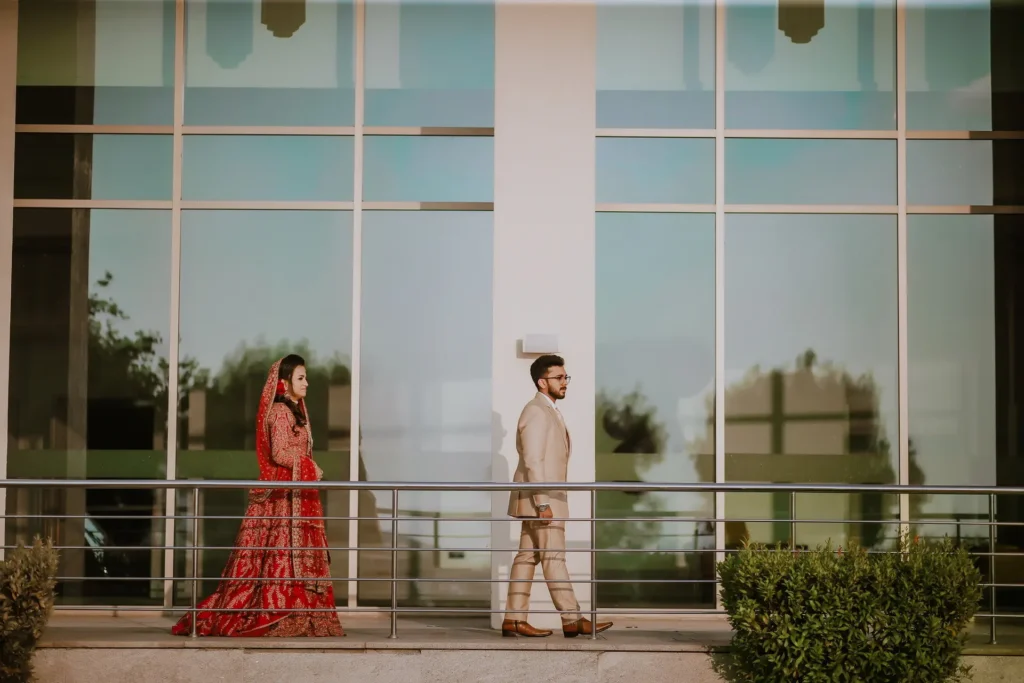 couple portrait against the backdrop of Grand Hyatt Kochi